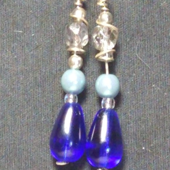 CCLHMHLLC Wired Jewellery Designs - Picture 2 of 4